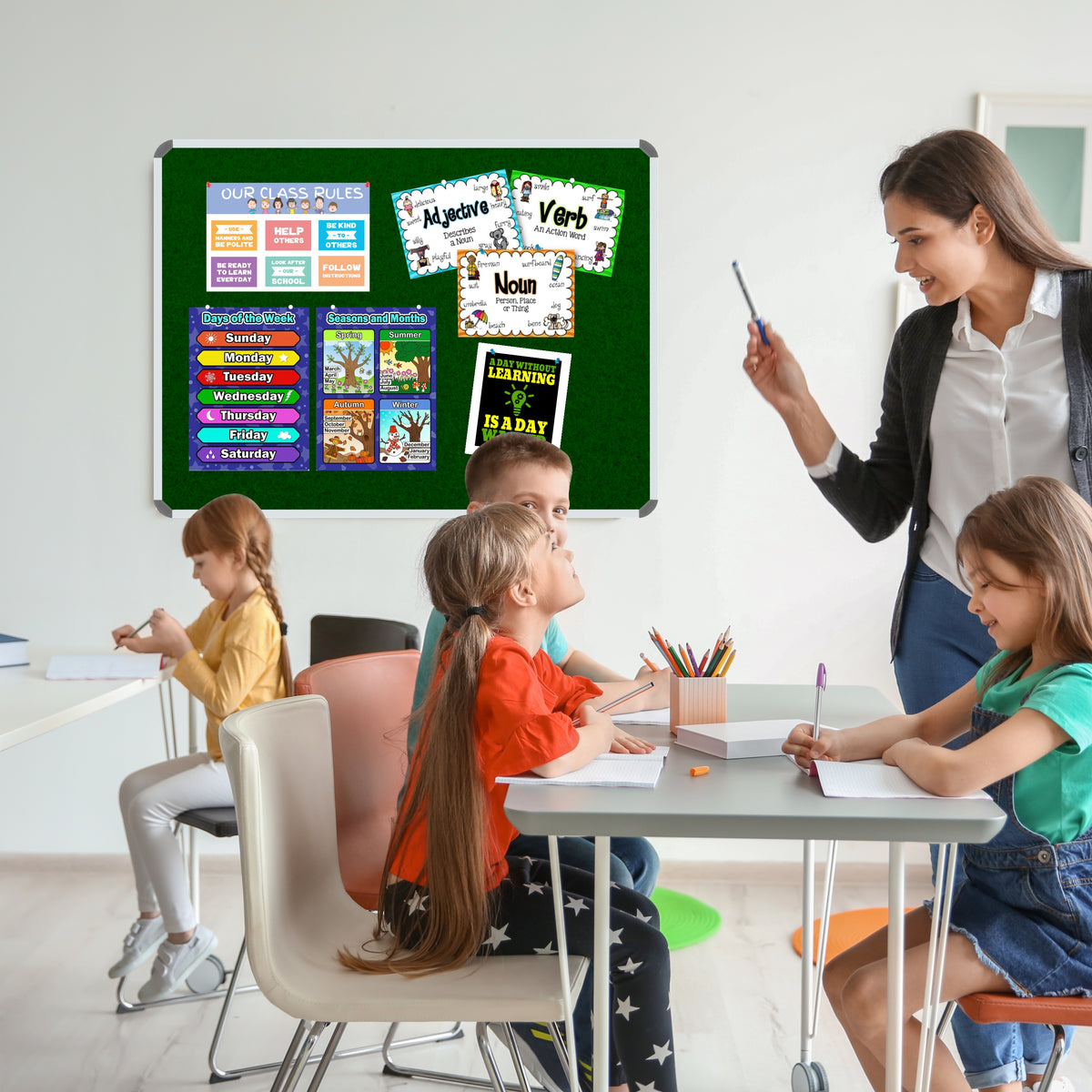 Info Board (Aluminium Frame - 1000*1000mm Green)