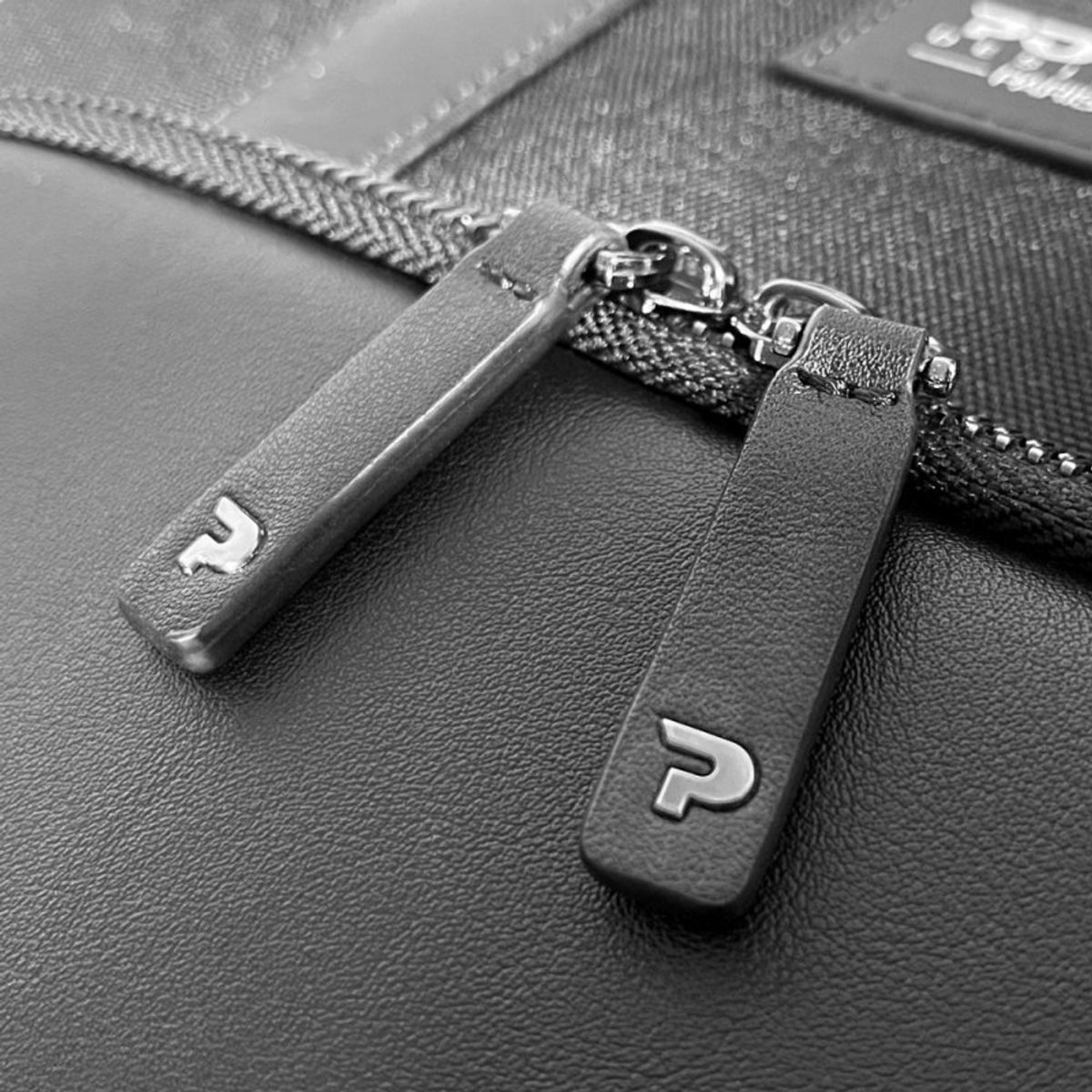 PORT MUSE SIGNATURE 16" backpack - pouch included